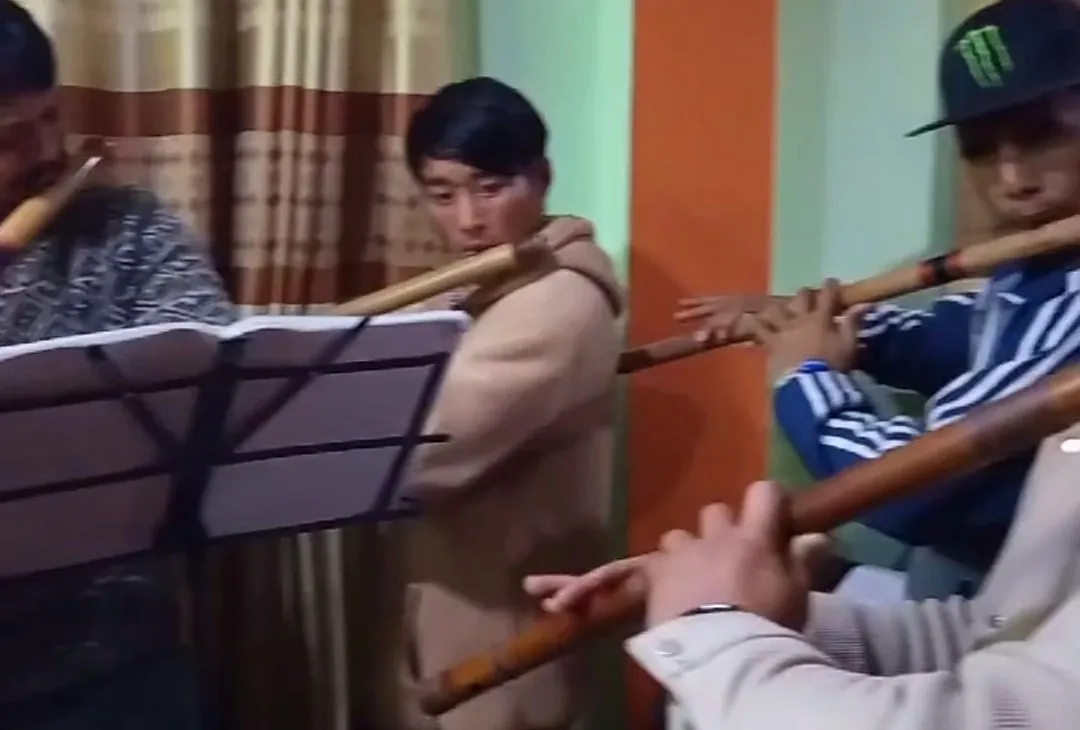 A group flute (bansuri) class with Guru Nagendra Bikram Rai